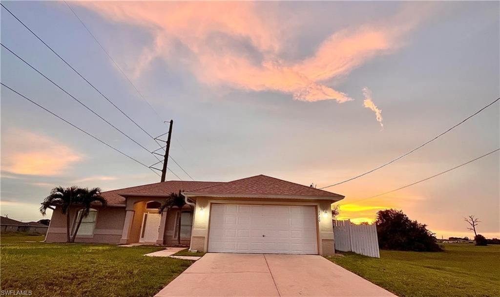 2720 NE 1st Pl, Cape Coral, FL 33909 Photo