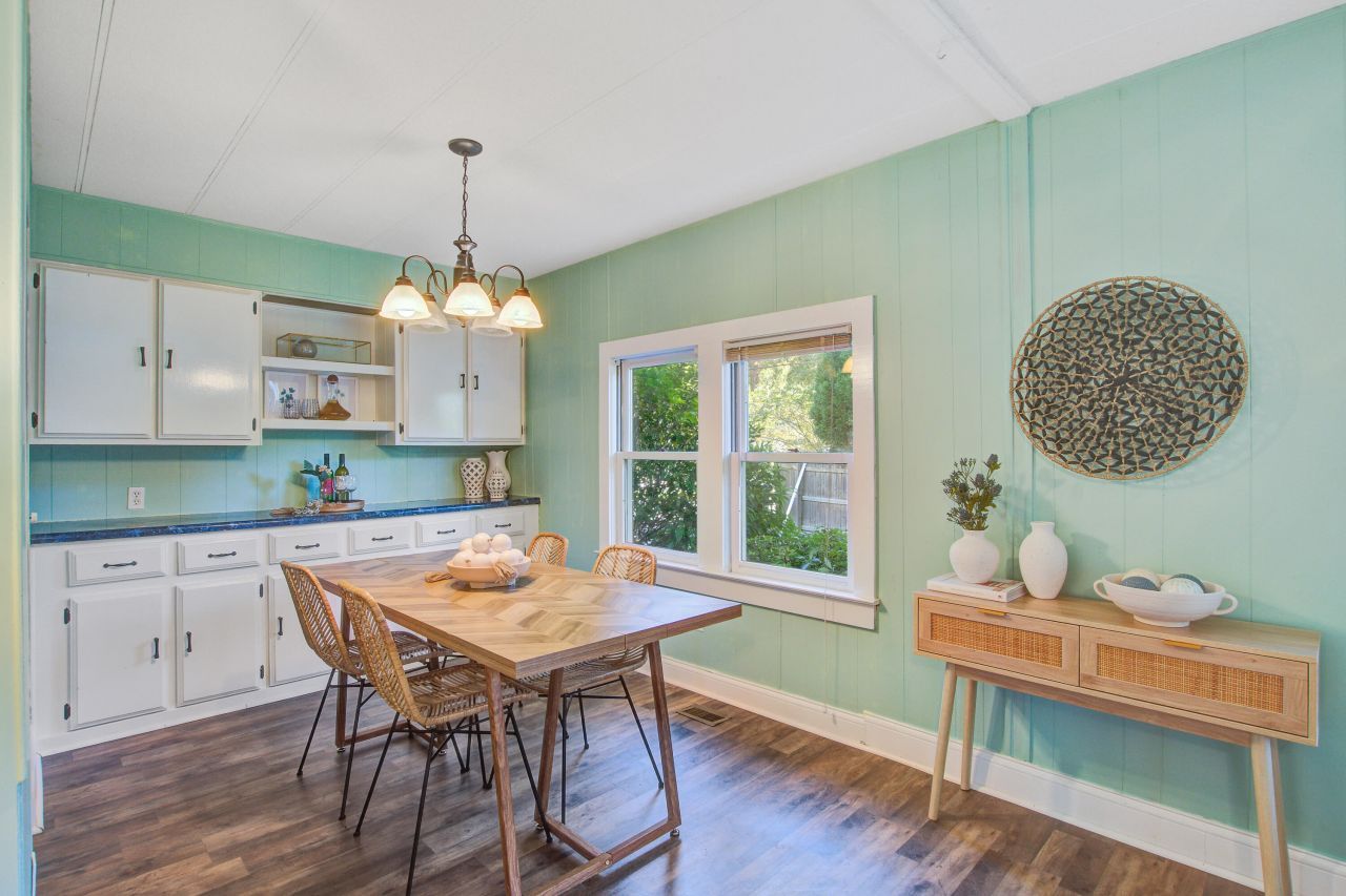 101 Lee Street Photo 15