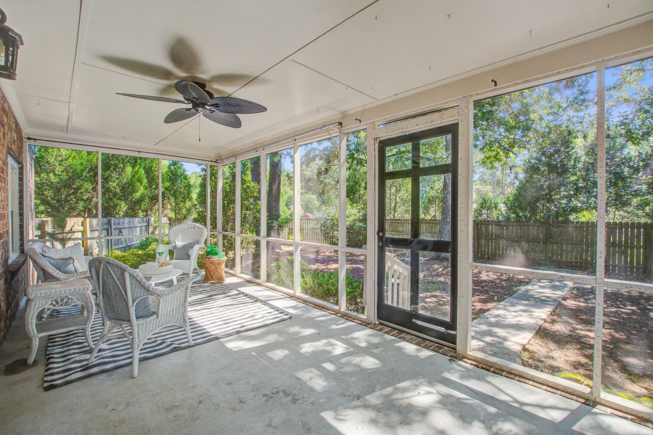 101 Lee Street Photo 25