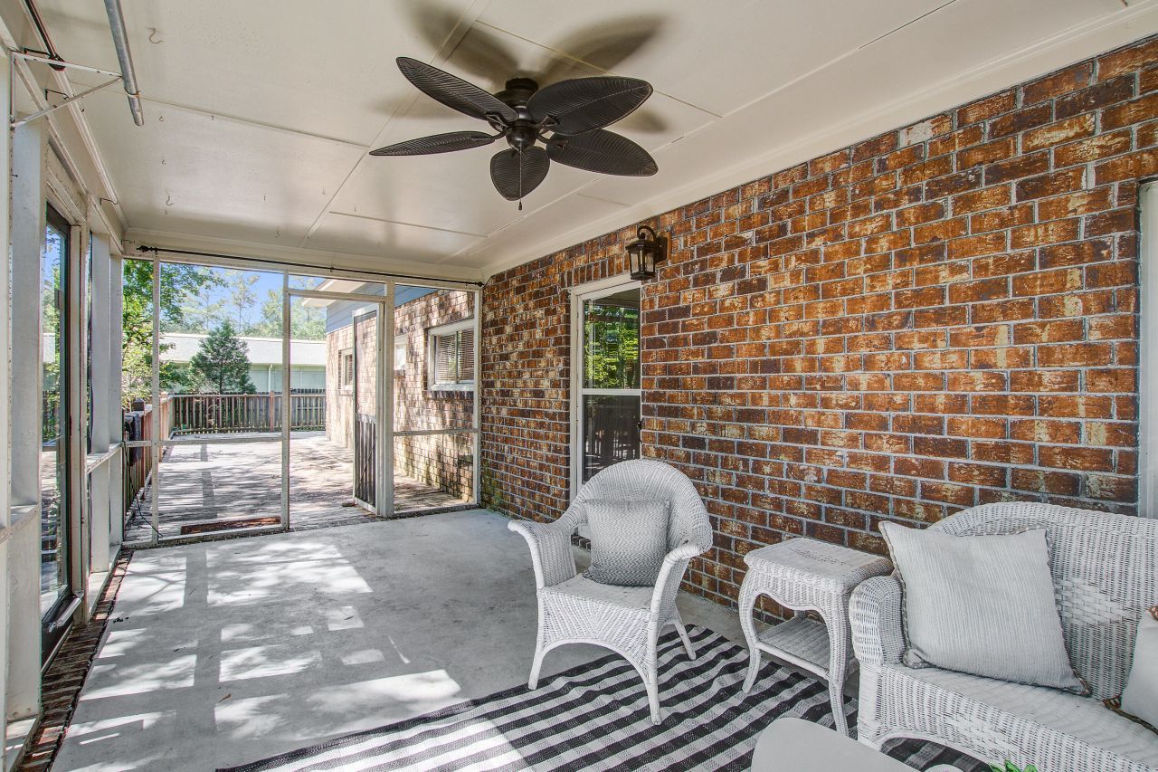 101 Lee Street Photo 26