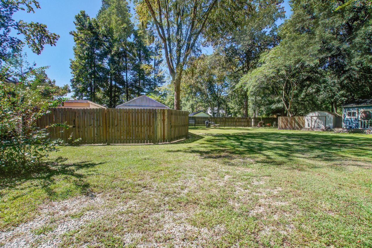 101 Lee Street Photo 38