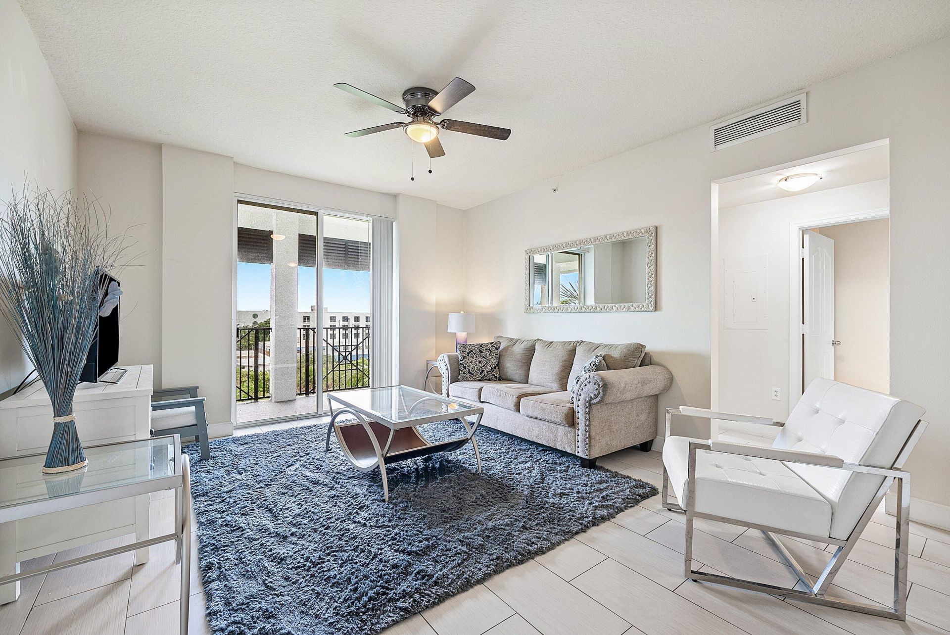 255 NE 3rd Avenue, Unit 2503, Delray Beach, FL 33444 Photo