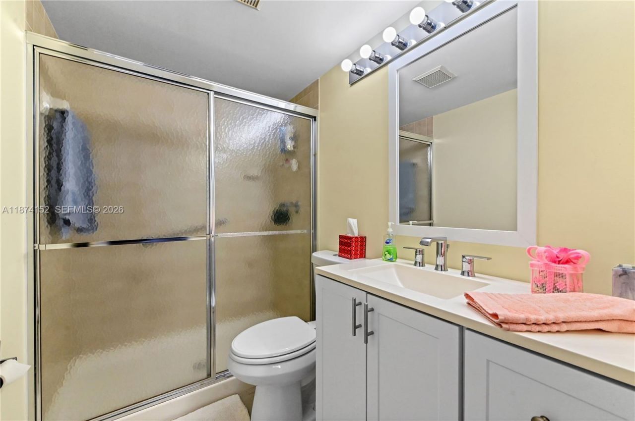 812 Sky Pine Way, Unit C2, Greenacres, FL 33415 Photo