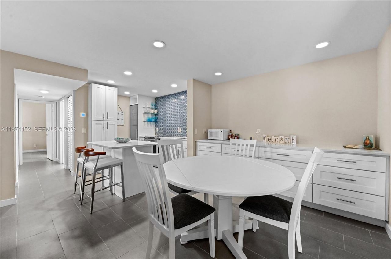 812 Sky Pine Way, Unit C2, Greenacres, FL 33415 Photo