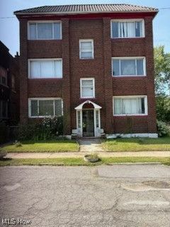 1724 Hartshorn, East Cleveland, OH 44112 Main Photo