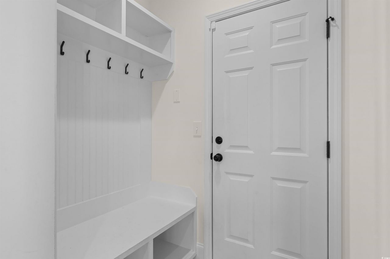 9060 Binnicker Dr. Photo 18