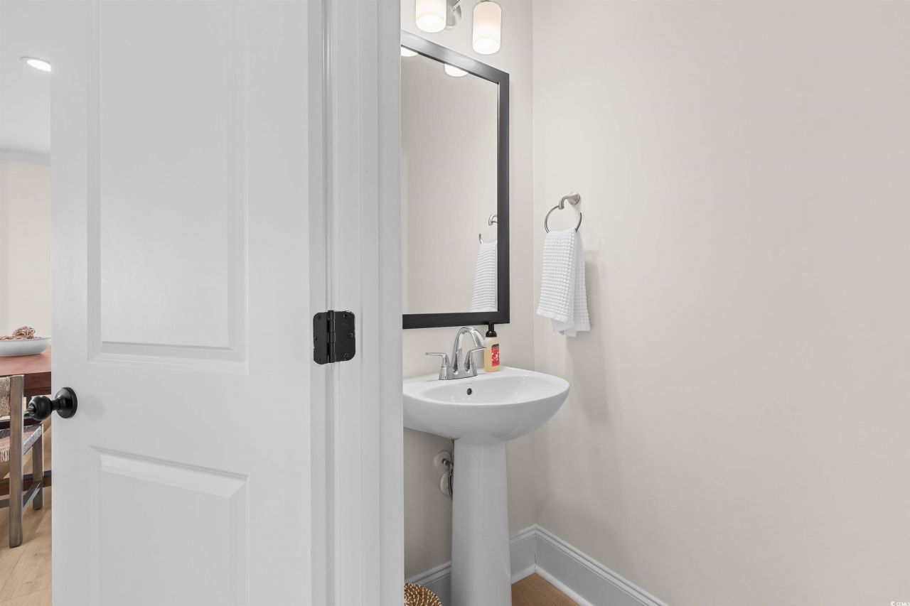 9060 Binnicker Dr. Photo 19