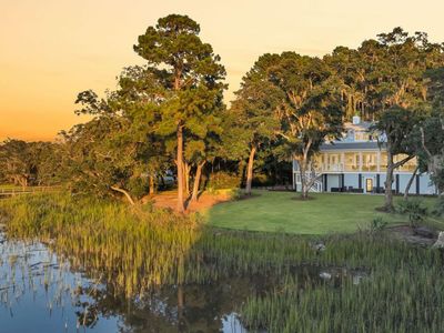 1358 Polly Point Road, Wadmalaw Island, SC 29487