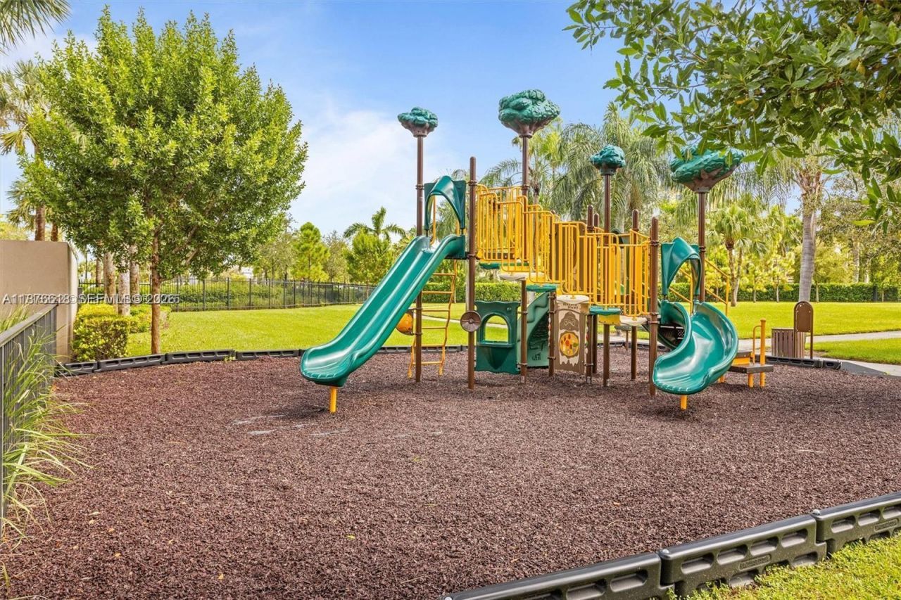 4754 Eucalyptus Dr, Hollywood, FL 33021 Photo