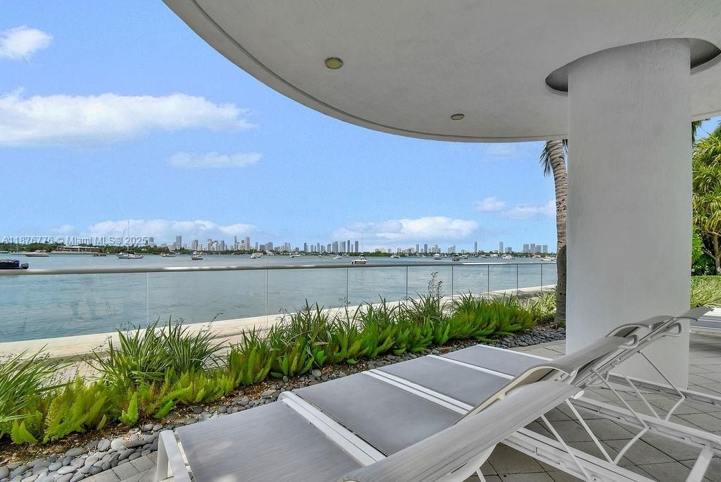 1330 West Ave, Unit PH-01, Miami Beach, FL 33139 Photo