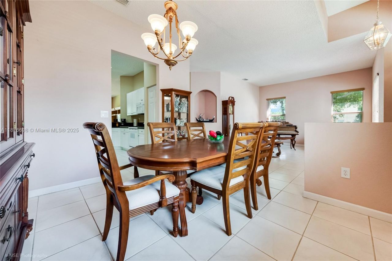 15503 SW 151st St, Miami, FL 33196 Photo