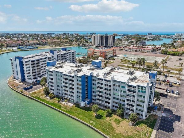 500 TREASURE ISLAND CAUSEWAY, Unit 711, TREASURE ISLAND, FL 33706