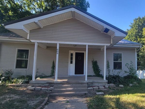 609 W Main Street, Bruceville, IN 47516