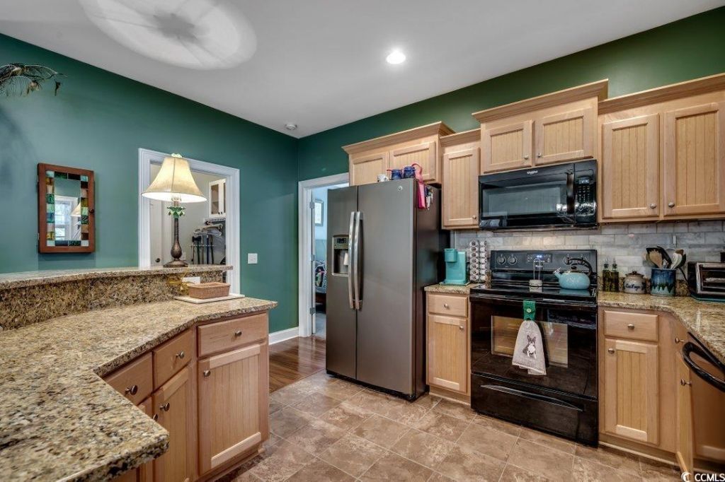 313 Basswood Ct. Photo 12