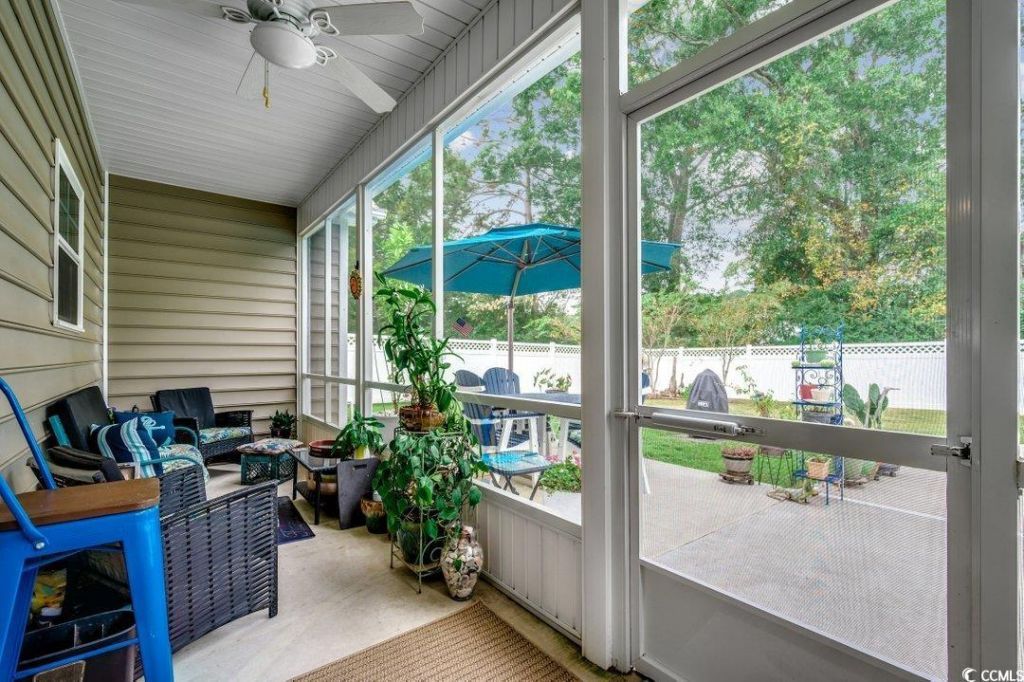 313 Basswood Ct. Photo 23