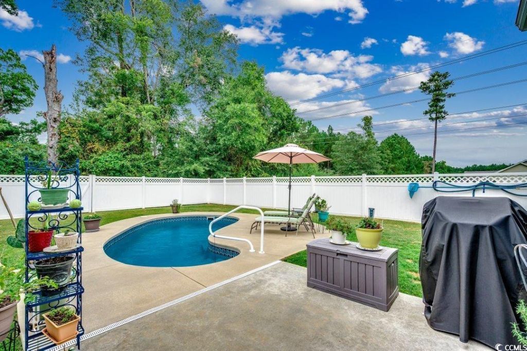 313 Basswood Ct. Photo 26