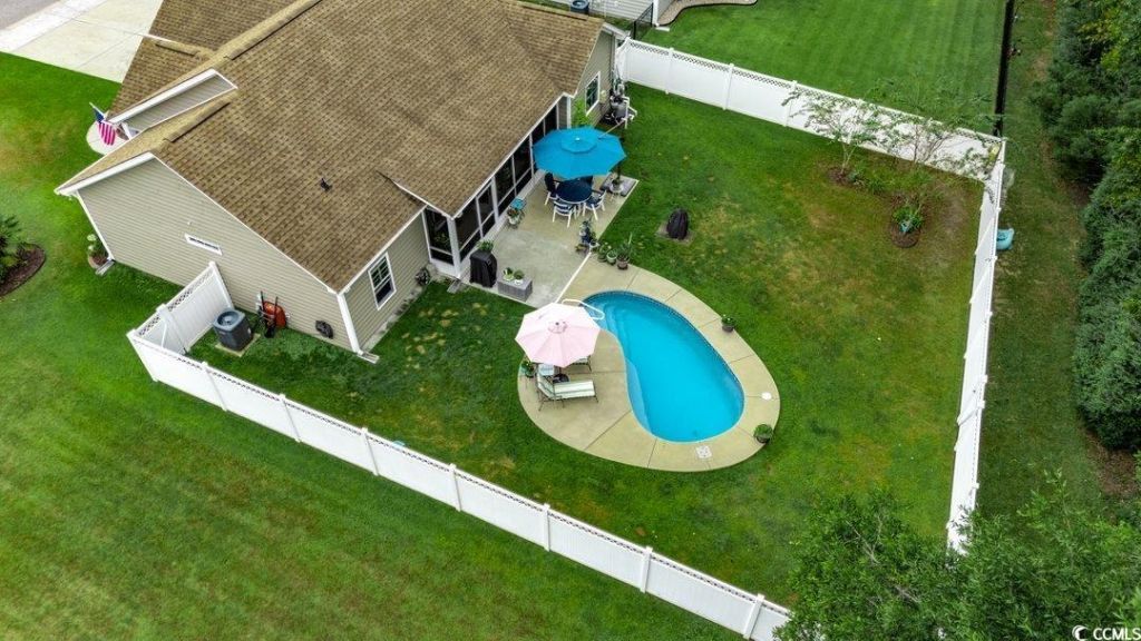 313 Basswood Ct. Photo 35