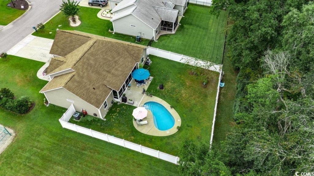 313 Basswood Ct. Photo 36