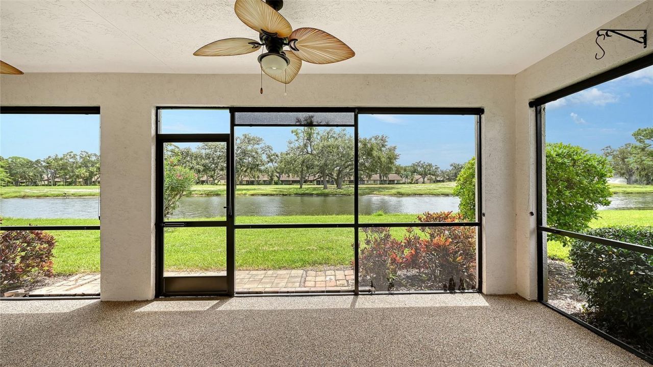 7340 Golf Pointe Circle, Sarasota, FL 34243 Photo