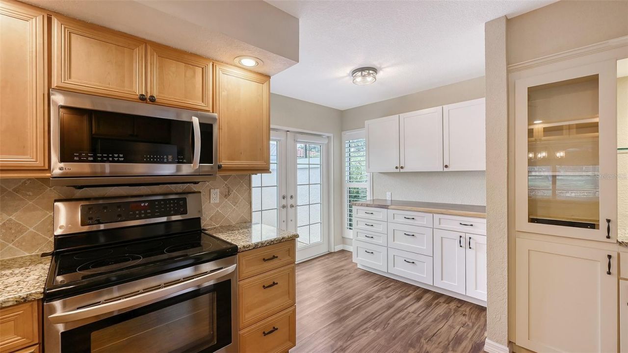 7340 Golf Pointe Circle, Sarasota, FL 34243 Photo