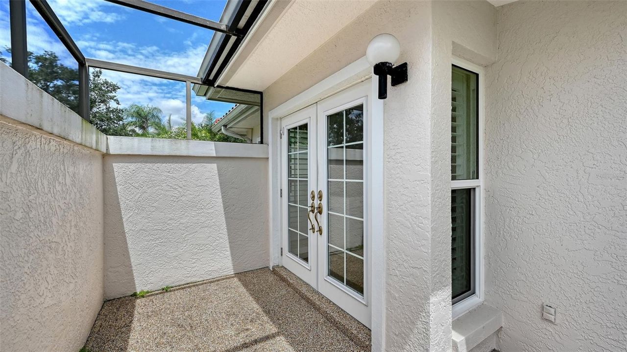 7340 Golf Pointe Circle, Sarasota, FL 34243 Photo