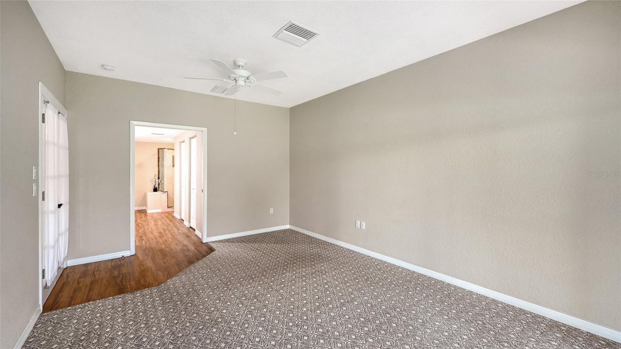 7340 Golf Pointe Circle, Sarasota, FL 34243 Photo