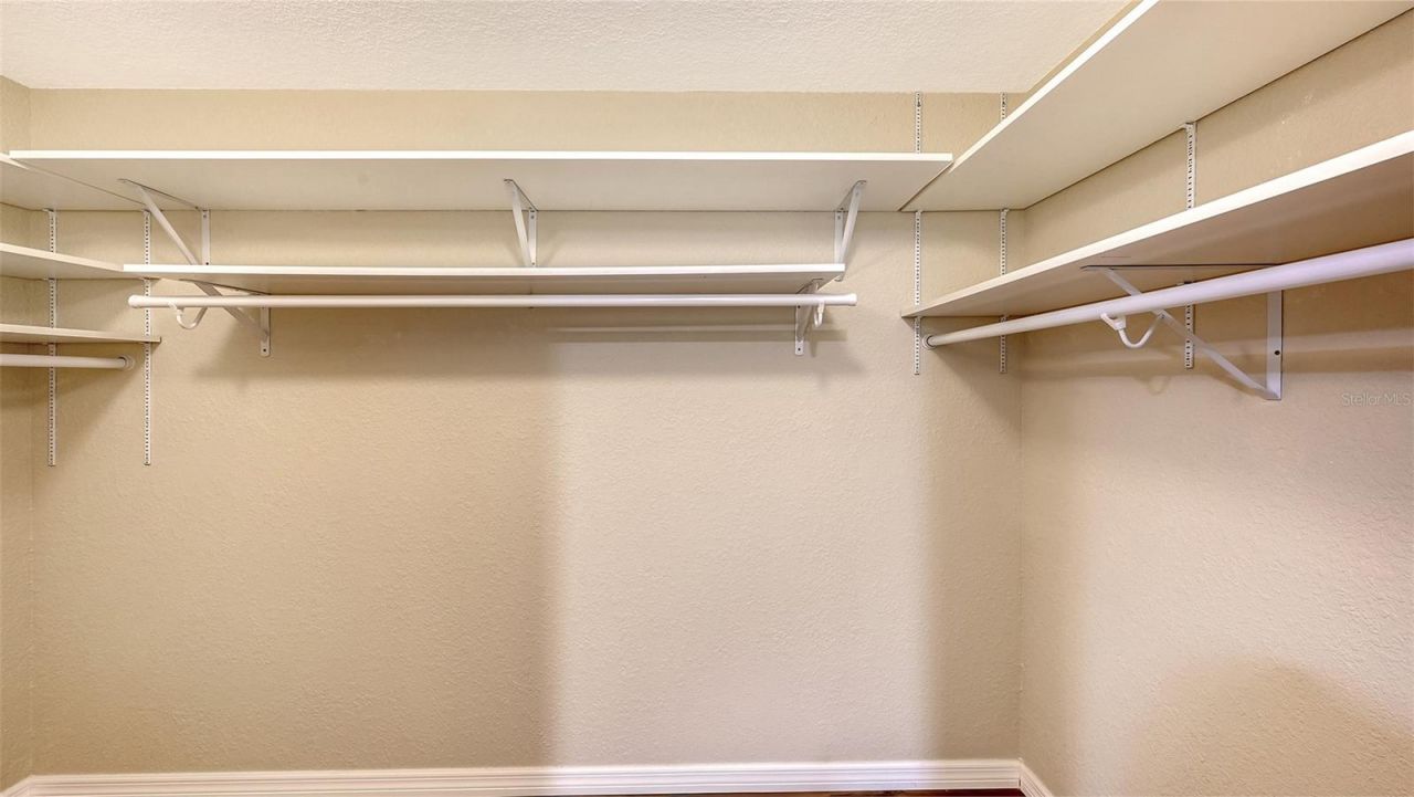 7340 Golf Pointe Circle, Sarasota, FL 34243 Photo