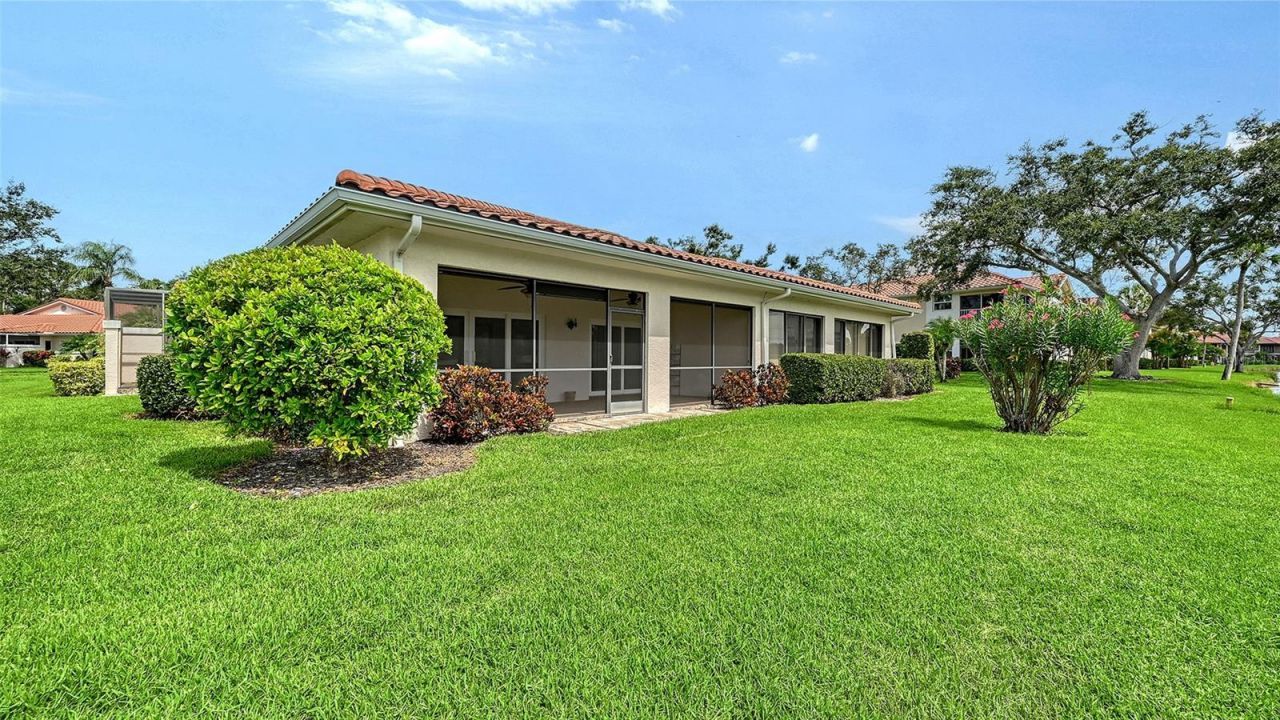 7340 Golf Pointe Circle, Sarasota, FL 34243 Photo