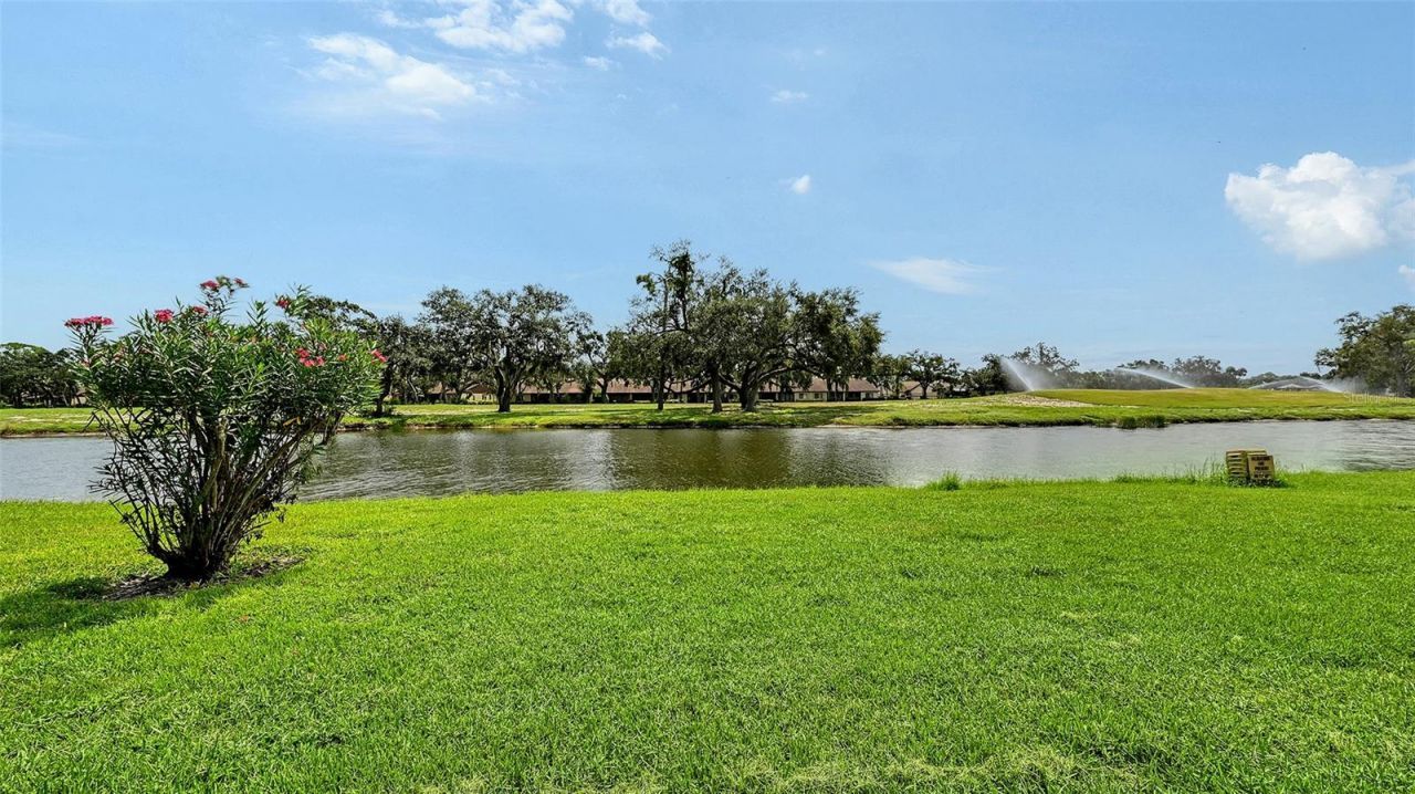 7340 Golf Pointe Circle, Sarasota, FL 34243 Photo