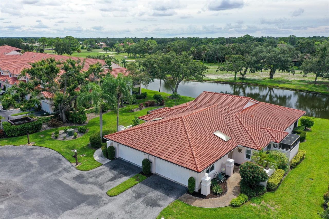 7340 Golf Pointe Circle, Sarasota, FL 34243 Photo