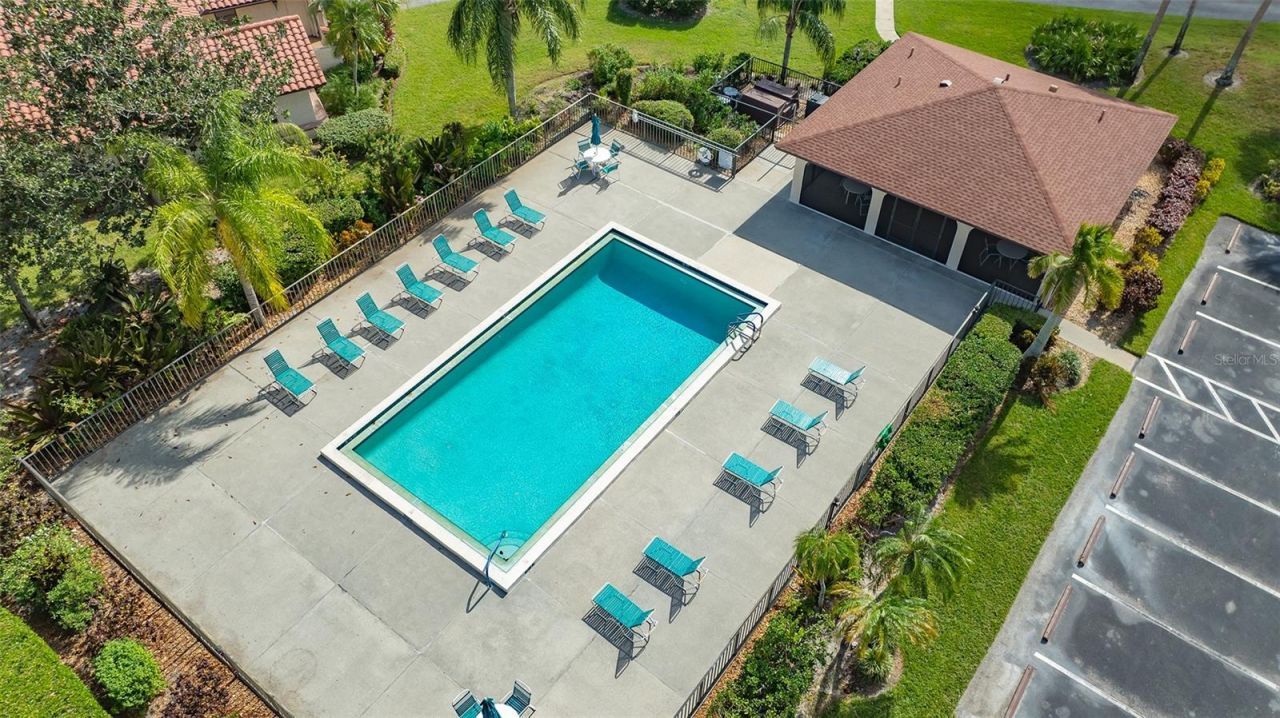 7340 Golf Pointe Circle, Sarasota, FL 34243 Photo