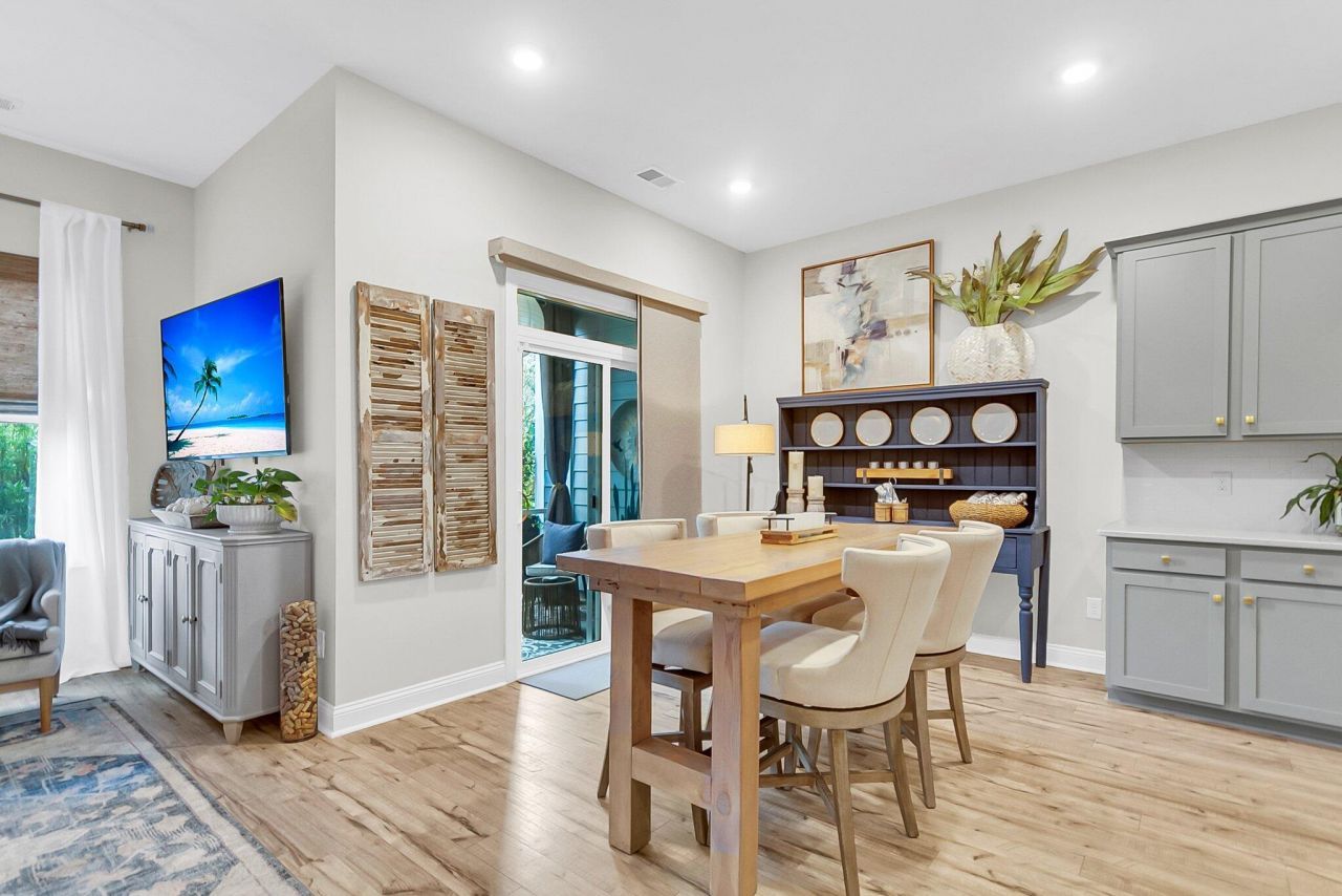 3046 Emma Lane Photo 11