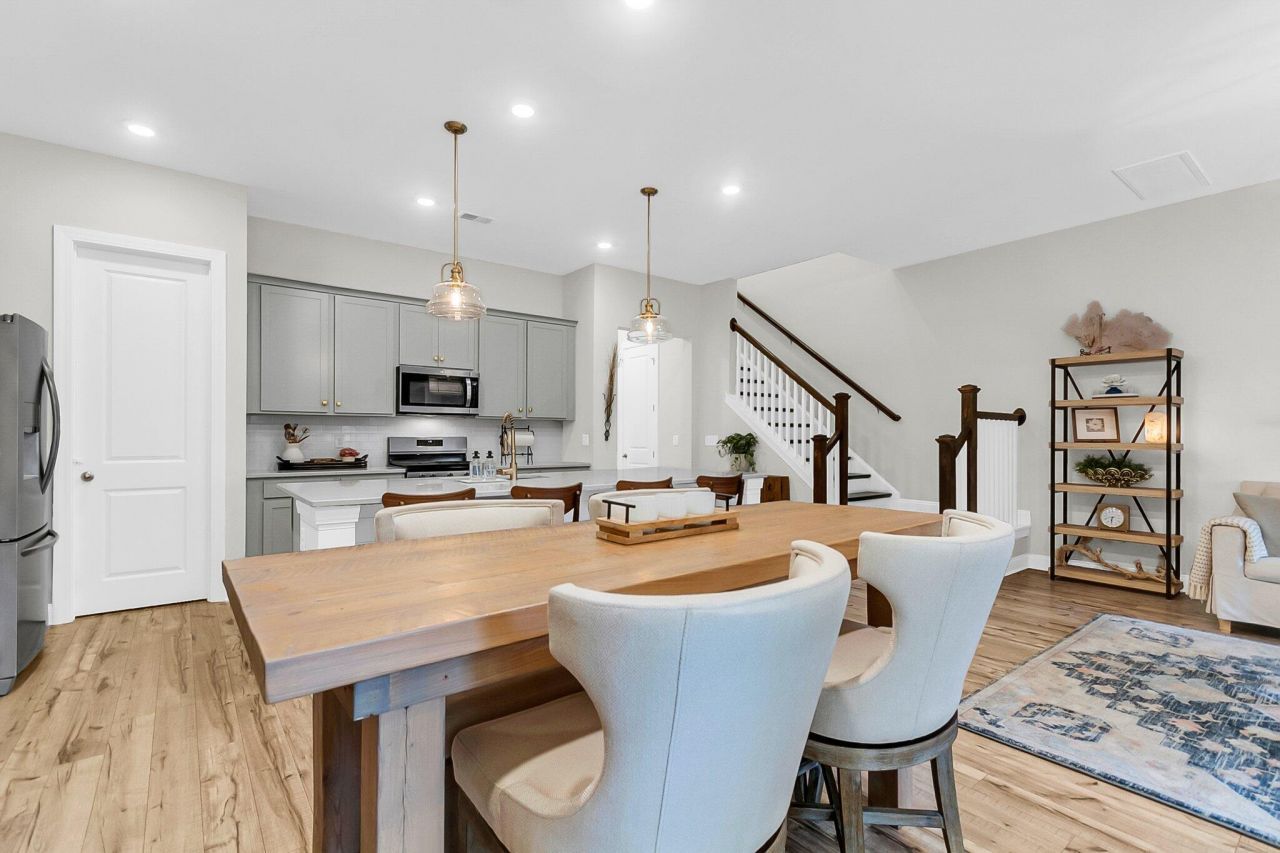 3046 Emma Lane Photo 12