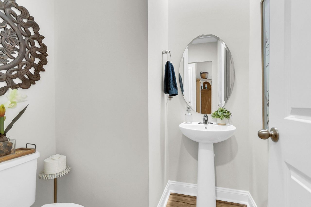 3046 Emma Lane Photo 15