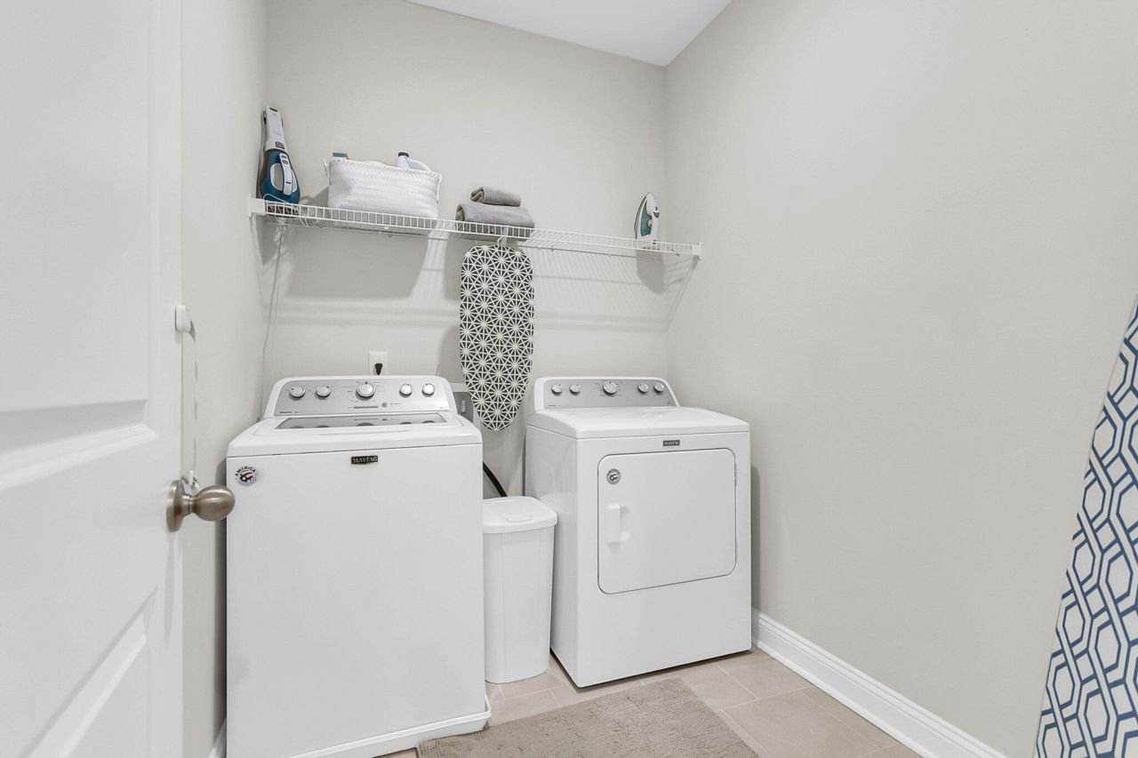 3046 Emma Lane Photo 31