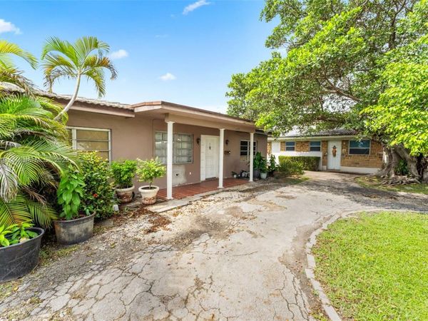 Miami Springs, FL 33166