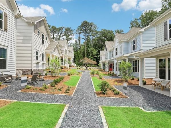 911 East Green Lane, Clarkston, GA 30021