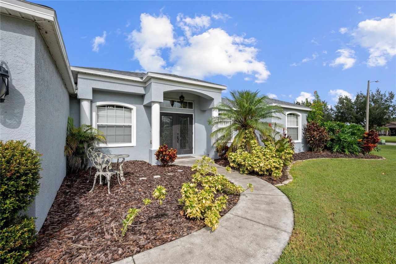 1552 Avondale Ridge Drive, Plant City, FL 33567 Photo