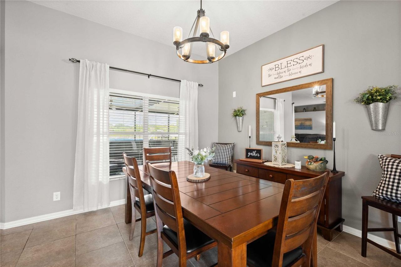 1552 Avondale Ridge Drive, Plant City, FL 33567 Photo