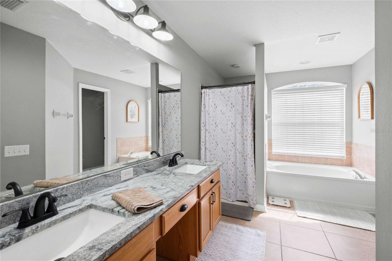 1552 Avondale Ridge Drive, Plant City, FL 33567 Photo