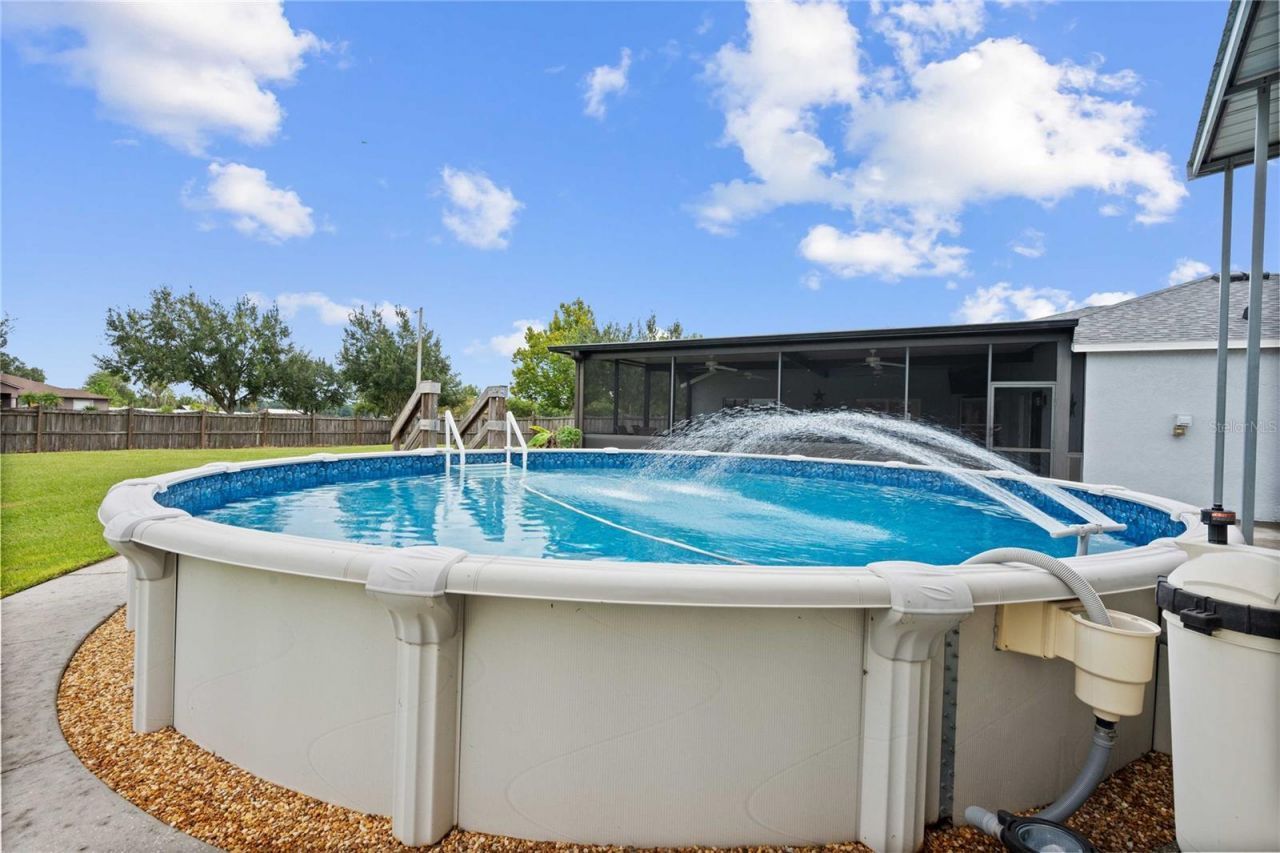 1552 Avondale Ridge Drive, Plant City, FL 33567 Photo