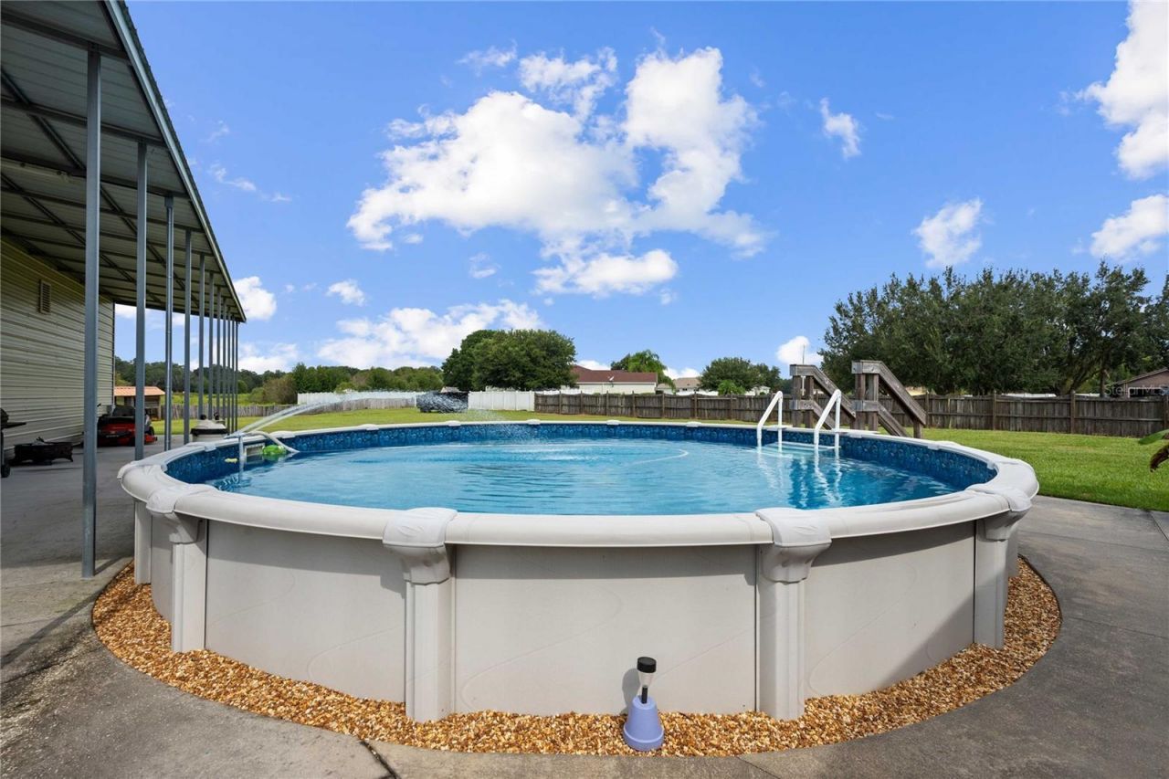 1552 Avondale Ridge Drive, Plant City, FL 33567 Photo