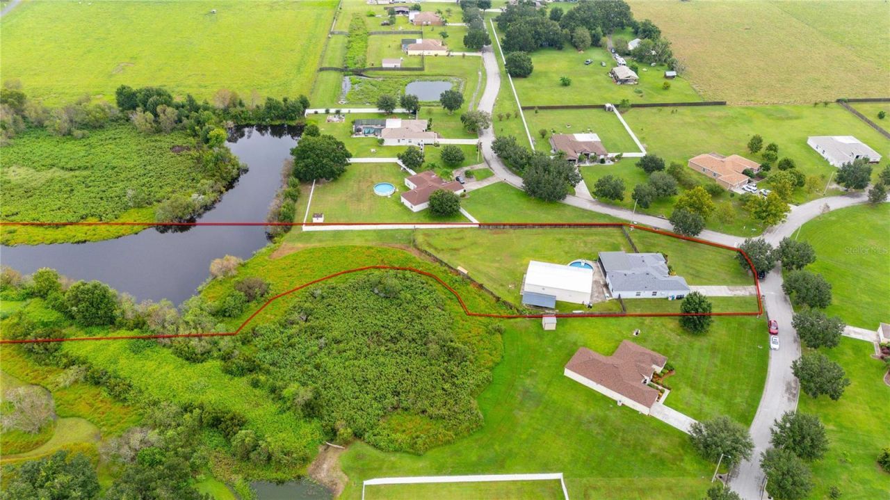 1552 Avondale Ridge Drive, Plant City, FL 33567 Photo