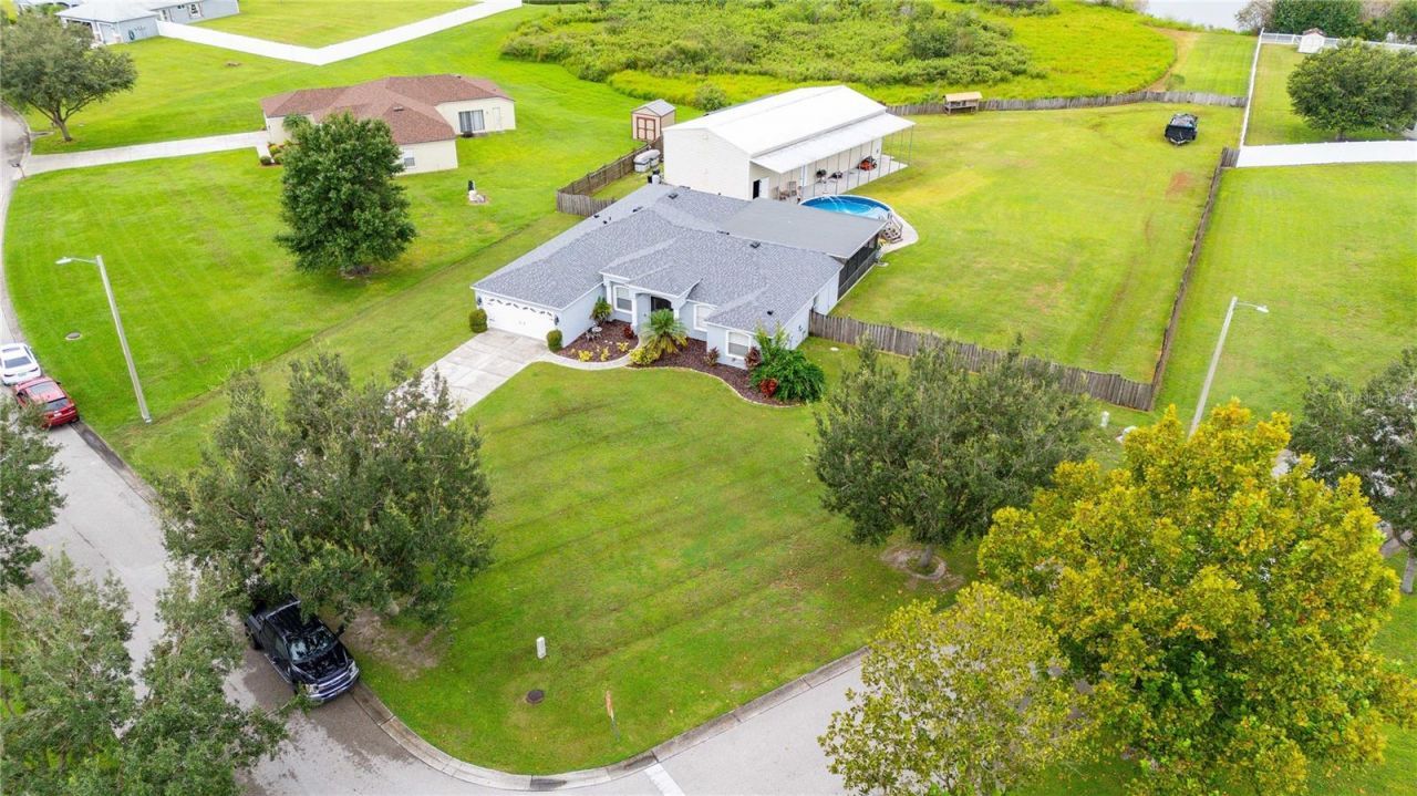 1552 Avondale Ridge Drive, Plant City, FL 33567 Photo