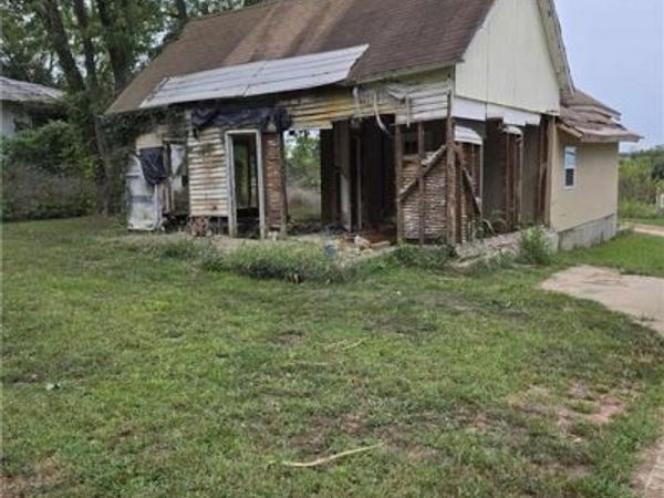 103 & 111 Main Street, Centerville, KS 66014