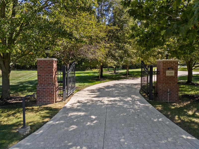 7495 Bridlespur Lane, Delaware, OH 43015 Photo 4