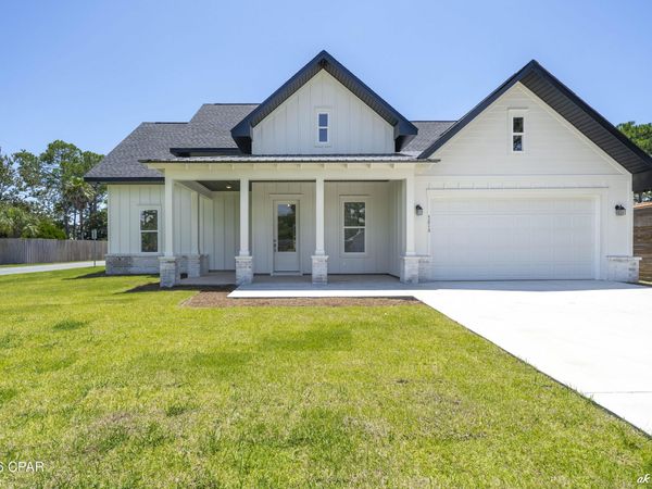 7213 N Lagoon Drive, Panama City, FL 32408