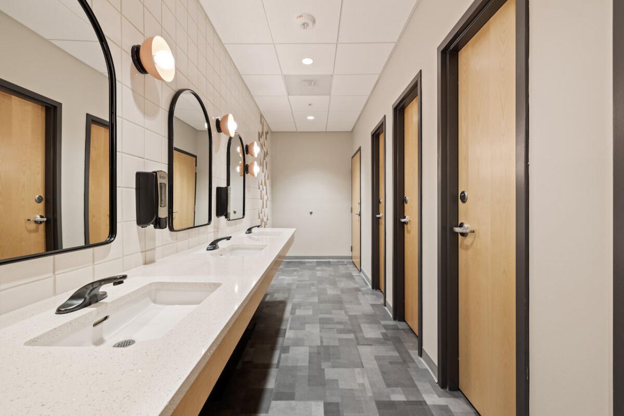 5841 Rivers Avenue Photo 5