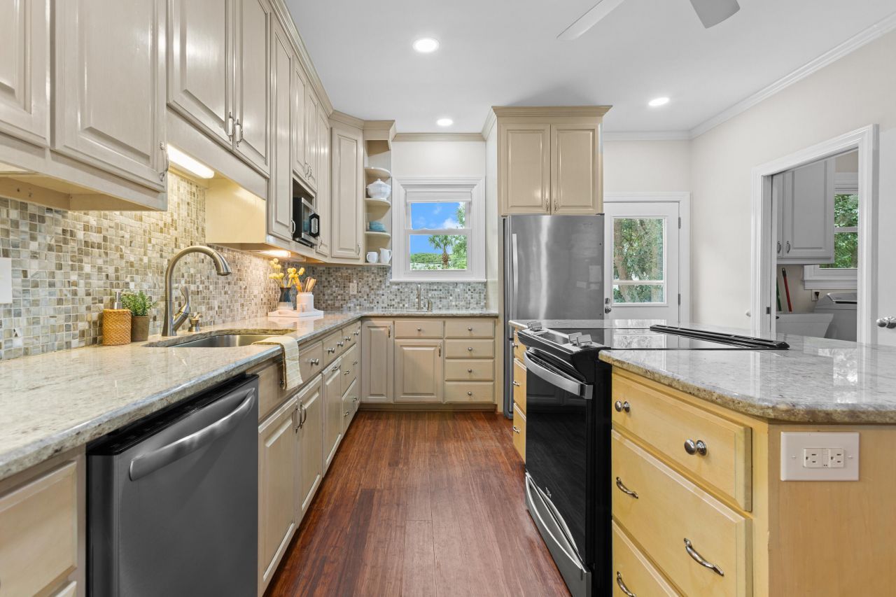 3105 Palm Boulevard Photo 11