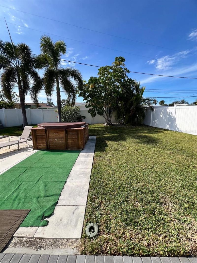 5235 40th Street S, Saint Petersburg, FL 33711 Photo